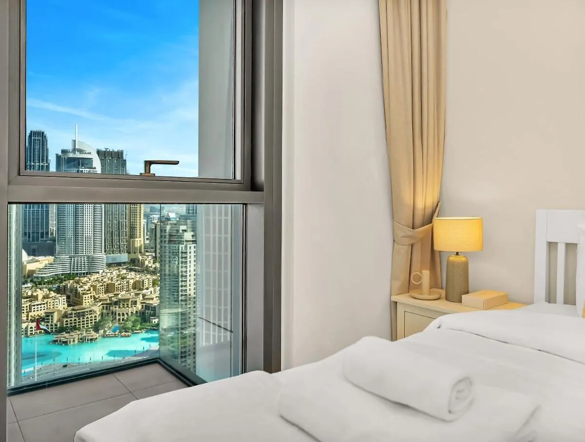 Modern High Rise 2Br Apartment With Burj Khalifa Views, Steps From Dubai Opera And Near Dubai Mall 0*,  Emiratos Árabes Unidos
